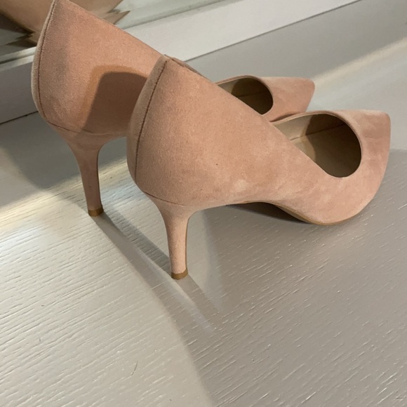 Cream velvet feel pointy toe 4” heels - Picture 5 of 9